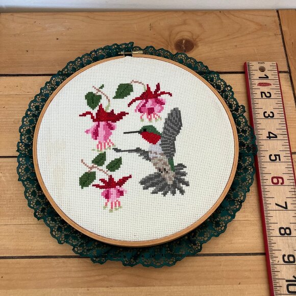 Hummingbird Completed Cross Stitch Hoop Framed Embroidery 10" - Picture 3 of 4